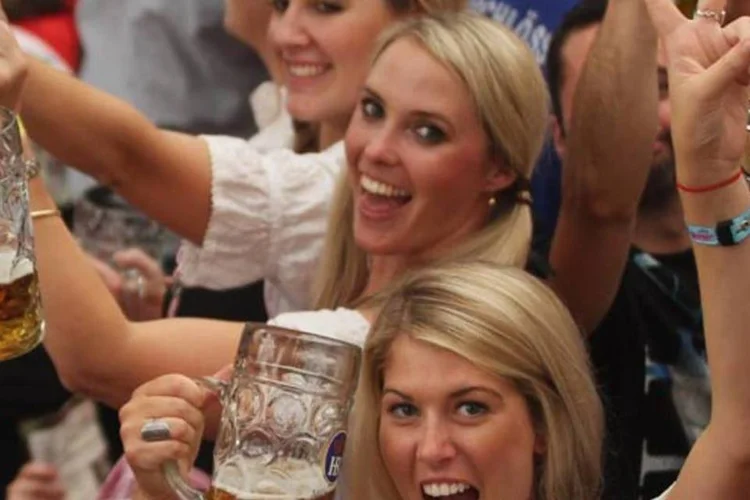 Os campeões mundiais em fazer e beber cerveja (Getty Images)