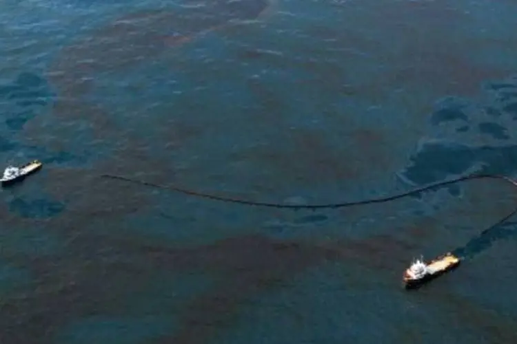O vazamento de petróleo começou no dia 22 de abril a 1.500 metros de profundidade (.)