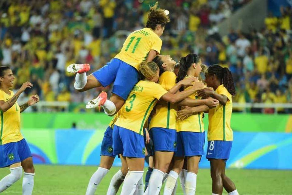 Seleção feminina de futebol: brasileiras já foram duas vezes medalha de prata em Olimpíadas, em 2004 e 2008 (Getty Images)