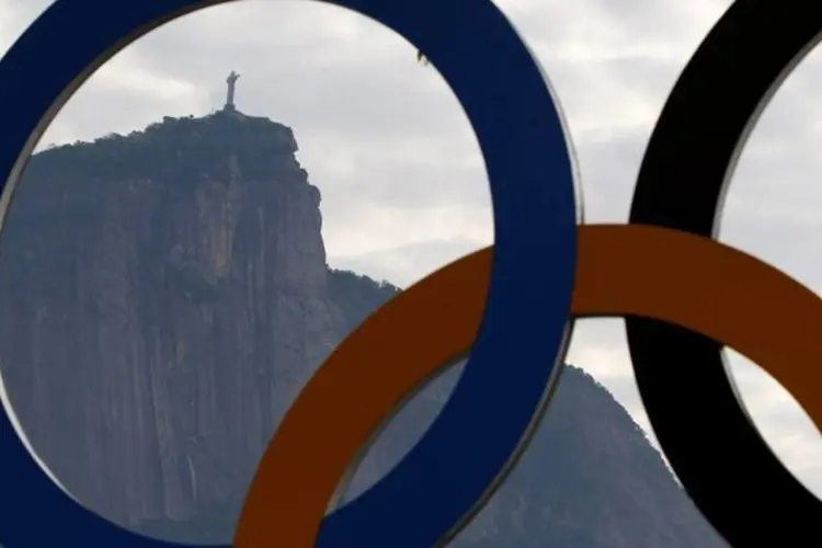 
	Rio-2016: O &ocirc;nibus fazia o trajeto entre o Parque Ol&iacute;mpico de Deodoro e o Centro de Imprensa, na Barra da Tijuca.
 (Ivan Alvarado/Reuters)