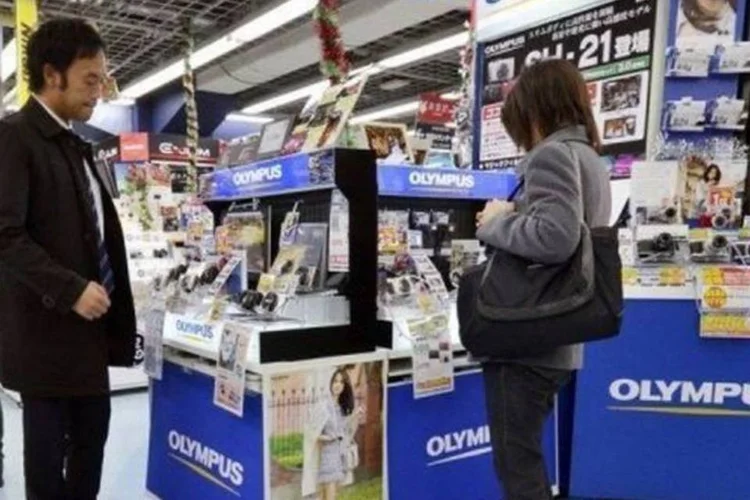 Executivos da empresa são acusados de ocultar perdas de US$ 1,7 bilhão (Yoshikazu Tsuno/AFP)