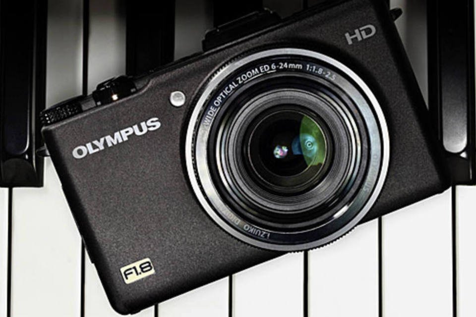 Olympus demite CEO e ações caem 18%