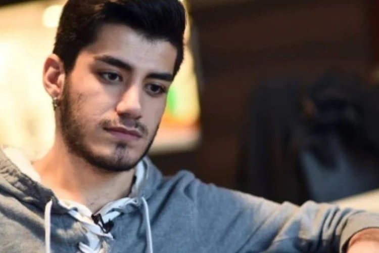 Omar, um homossexual de 20 anos: "chegar à Holanda, o país da liberdade de expressão, e ser perseguido por ser gay é uma loucura" (EMMANUEL DUNAND/AFP)