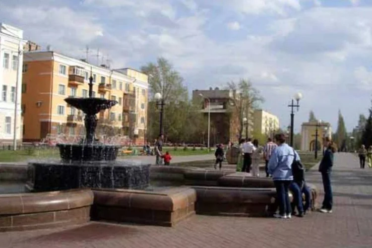 
	Vista geral de Omsk: safra 2012 de gr&atilde;os da R&uacute;ssia caiu em um quarto, para 71 milh&otilde;es de toneladas seca
 (Siberiano / Wikimedia Commons)