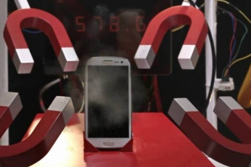 Destruindo seu smartphone, o OnePlus One sai por US$ 1