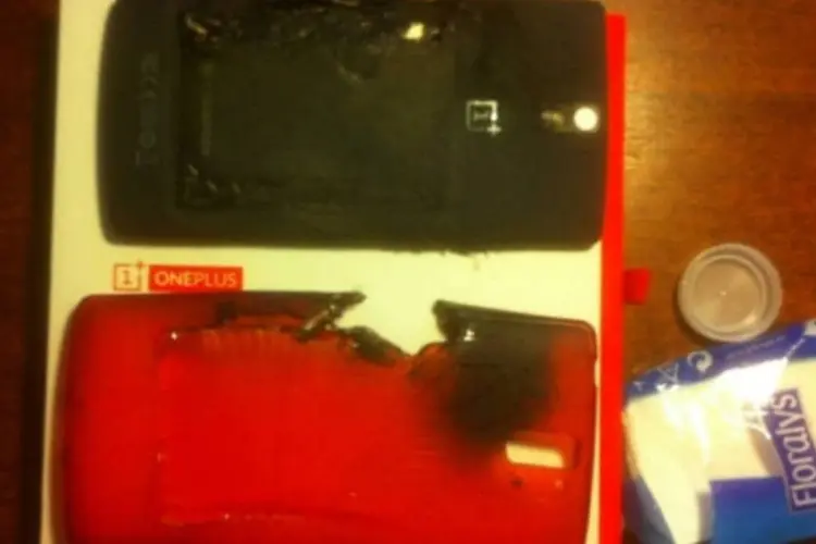 OnePlus One: explosão de smartphones já ocorreu algumas vezes com outros fabricantes (Reprodução/Android Police)