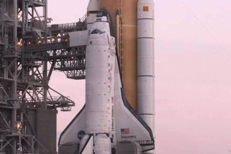 NASA volta a adiar lançamento de ônibus espacial Discovery