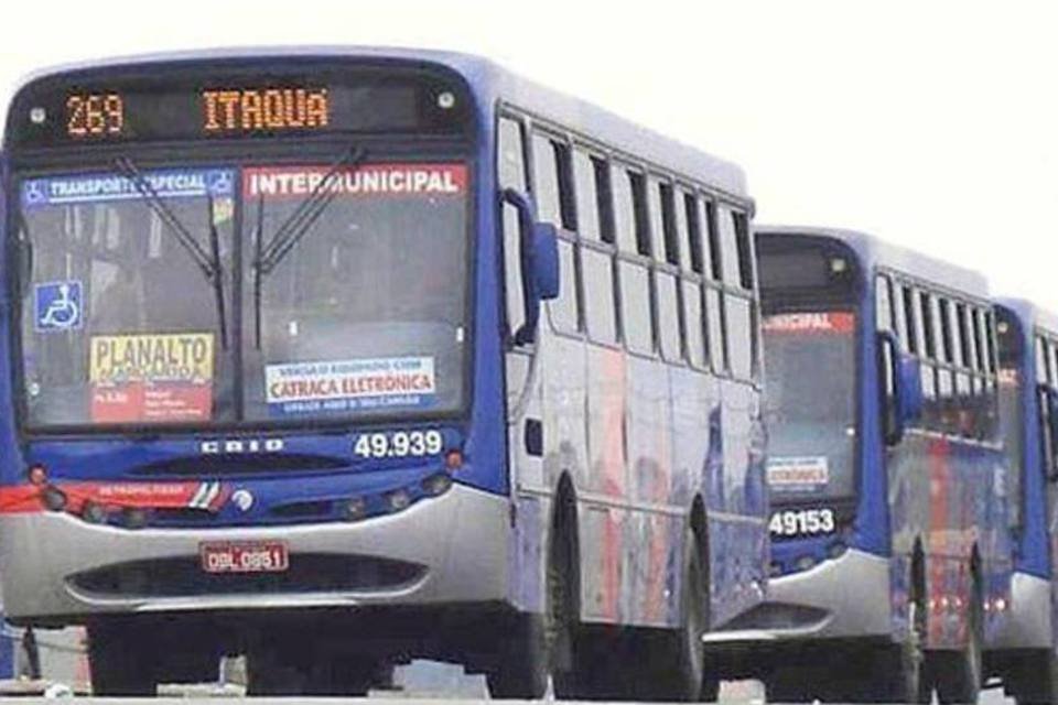 Greve parcial de ônibus afeta oito cidades da grande SP