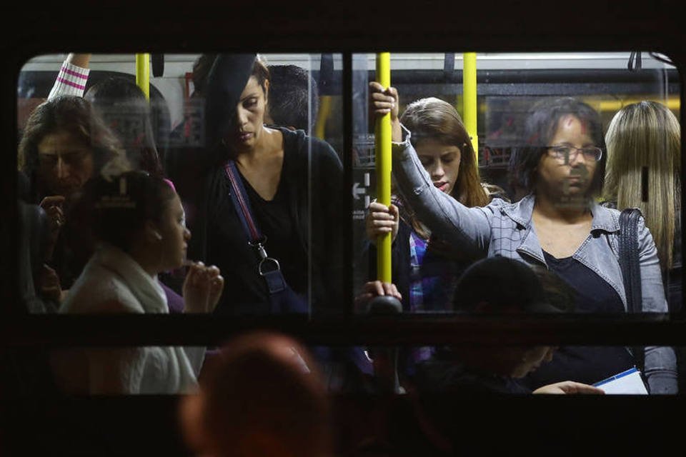 MG registra 24 casos de ônibus incendiados no final de semana