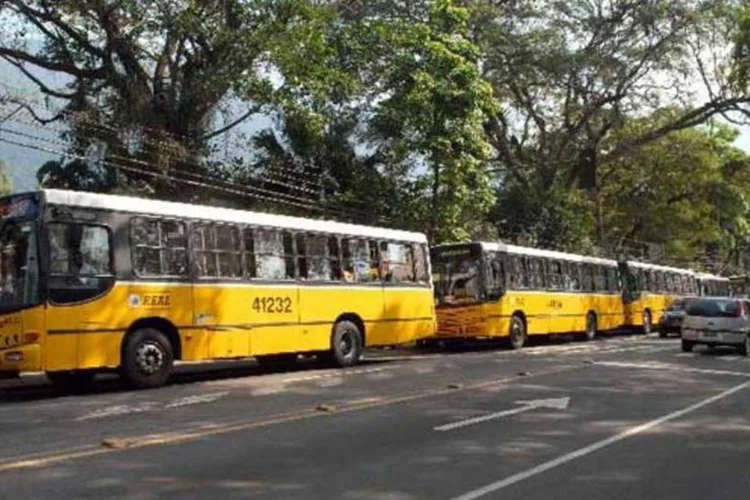 
	&Ocirc;nibus no Rio de Janeiro: a greve come&ccedil;ou na sexta-feira passada
 (Wilson Dias/ABr)