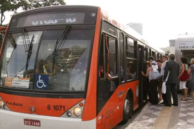 
	&Ocirc;nibus:&nbsp;foram fiscalizadas as empresas Braso Lisboa, Transurb e Via&ccedil;&atilde;o Verdun, na zona norte, Rio Ita e Galo Branco, em S&atilde;o Gon&ccedil;alo, na regi&atilde;o metropolitana.
 (VEJA SP)