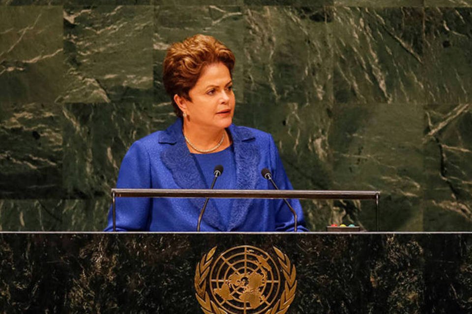 É indispensável retomar dinamismo da economia, diz Dilma