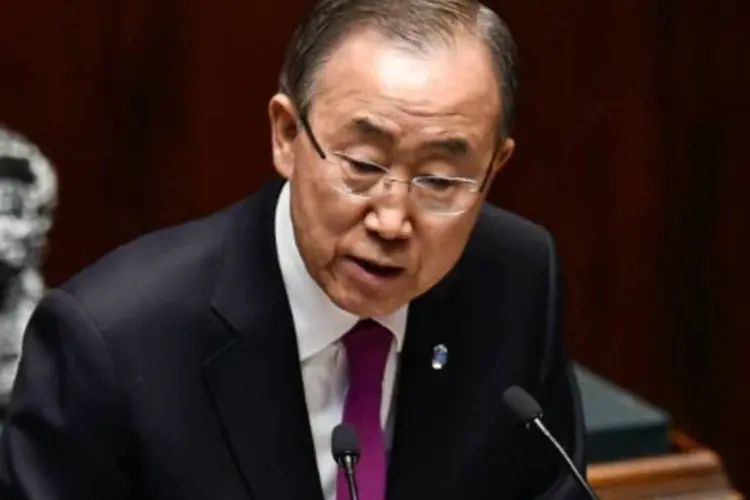 
	Ban Ki-moon: ele condenou tamb&eacute;m o foguete lan&ccedil;ado sobre Najran (sul da Ar&aacute;bia Saudita) por rebeldes huthis do I&ecirc;men
 (Andreas Solaro/AFP)