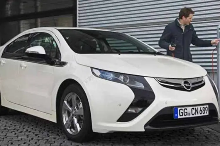 Opel Ampera-carro híbrido da GM (Divulgação)