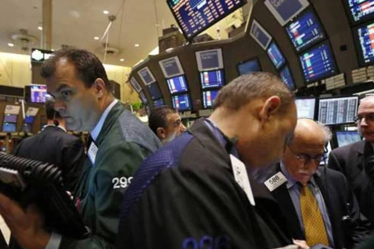 
	Bolsa de Nova York: &agrave;s 10h15 (de Bras&iacute;lia), o Dow Jones futuro subia 0,26%, o Nasdaq ganhava 0,19% e o S&amp;P 500 tinha alta de 0,35%
 (REUTERS/Brendan McDermid)