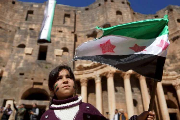 
	Oposi&ccedil;&atilde;o s&iacute;ria: os coment&aacute;rios de Assad contrariam as demandas de grupos de oposi&ccedil;&atilde;o na S&iacute;ria, que querem um &quot;corpo de transi&ccedil;&atilde;o com poderes executivos plenos&quot;
 (Alaa Al-Faqir / Reuters)