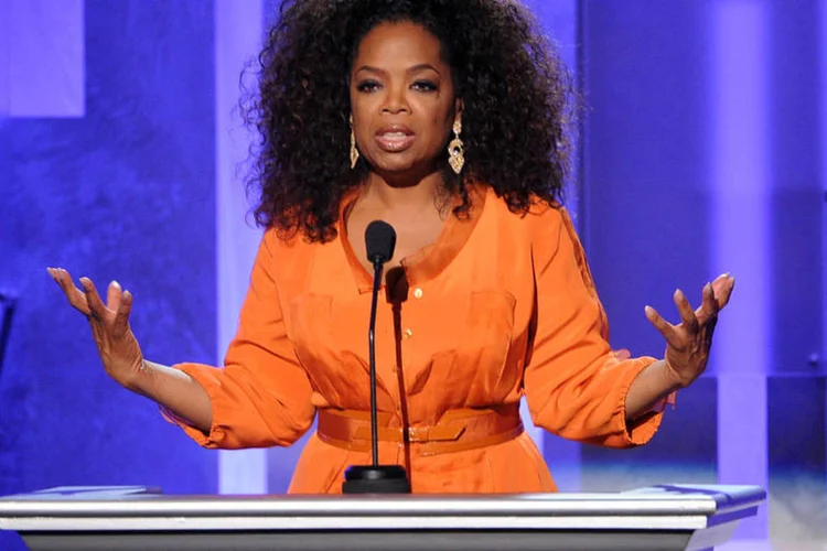 
	Oprah Winfrey: &quot;Oprah &eacute; uma for&ccedil;a da natureza, se comunica com as pessoas em um n&iacute;vel muito pessoal&quot;, afirmou o presidente da Weight Watchers
 (Kevin Winter/Getty Images for NAACP Image Awards)