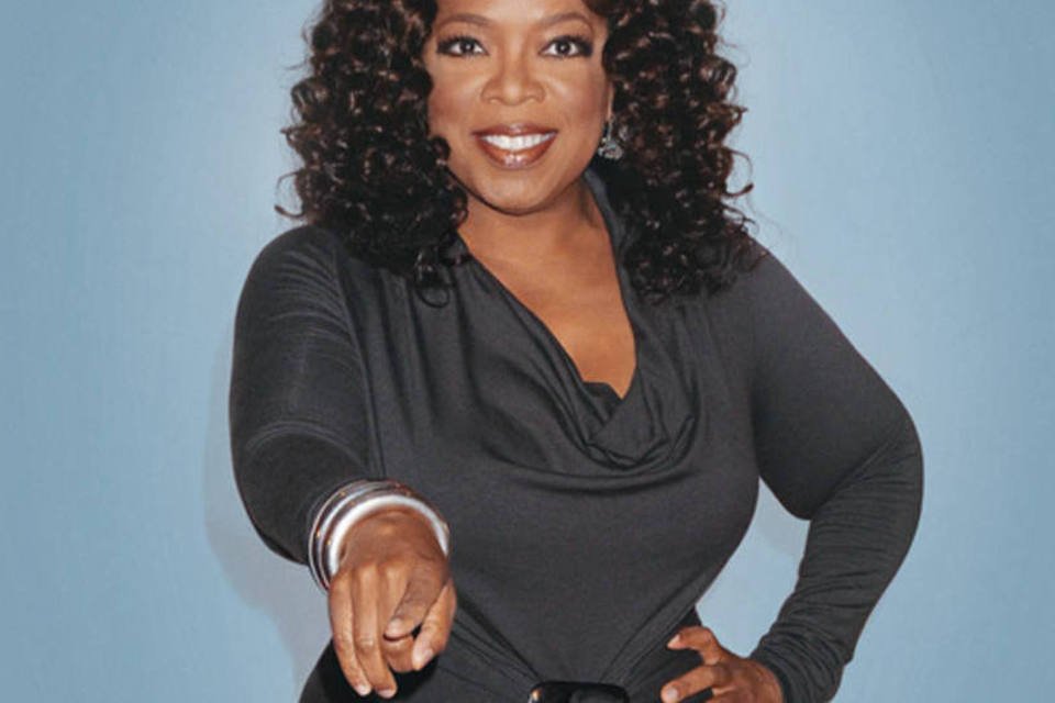 Oprah comemora a 1ª formatura de sua faculdade na África do Sul