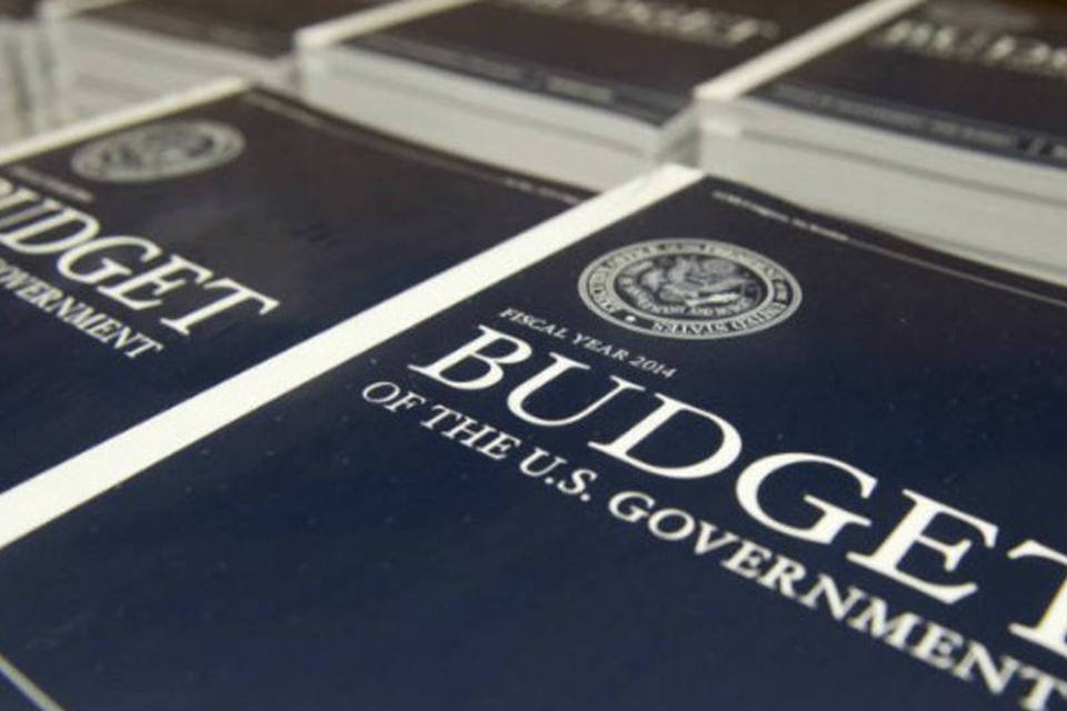 Republicanos detalham proposta de corte orçamentário nos EUA