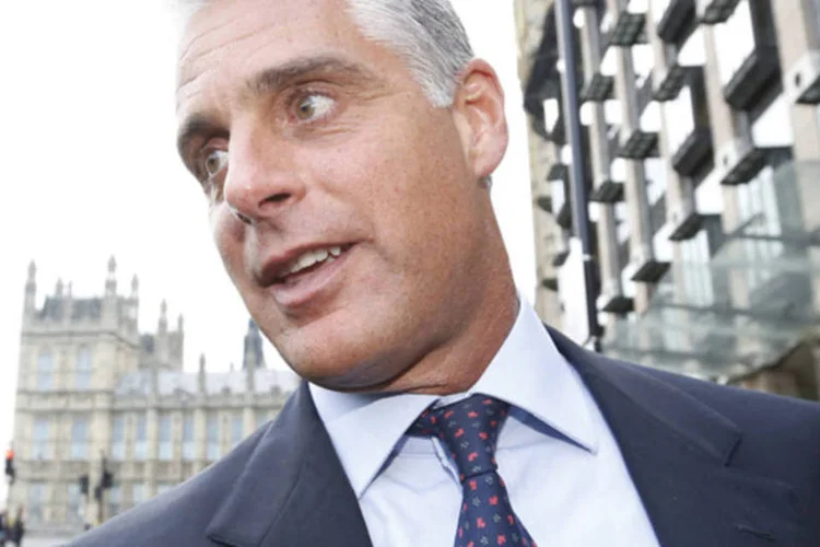 Presidente-executivo do banco de investimentos, Andrea Orcel, após assistir a um inquérito parlamentar do Reino Unido (Olivia Harris/Reuters)