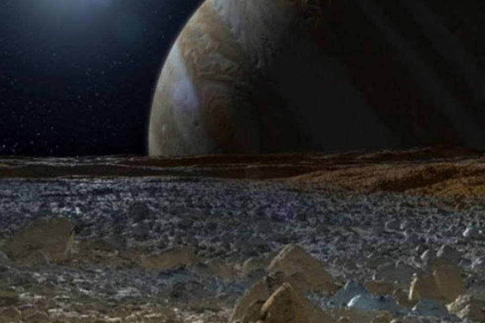 
	Concep&ccedil;&atilde;o art&iacute;stica mostra como deve ser a vis&atilde;o da superf&iacute;cie da lua Europa de J&uacute;piter
 (NASA/JPL-Caltech)