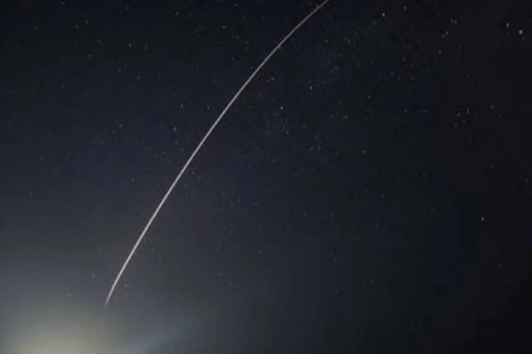 
	Trajeto de um sat&eacute;lite ap&oacute;s lan&ccedil;amento: um dos objetivos do sat&eacute;lite &eacute; proteger informa&ccedil;&otilde;es do govenro, segundo presidente da Telebras
 (Jiji Press/AFP)