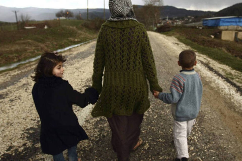 Quase 10 mil sírios entraram na Turquia na última semana