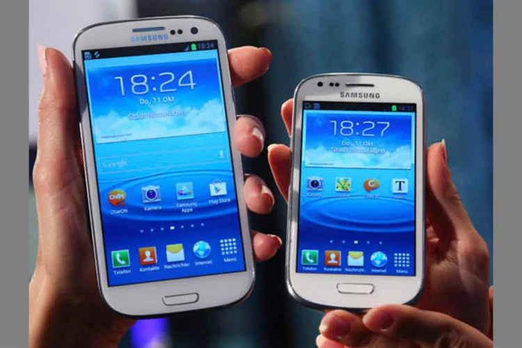 Esta semana, smartphone da Samsung desbancou o iPhone, da Apple, e tornou-se o mais vendido do planeta (Ralph Orlowski/Reuters)