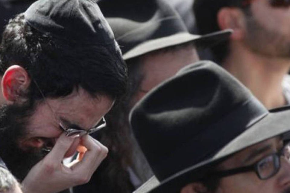Israel enterra vítimas de ataque em escola judaica francesa