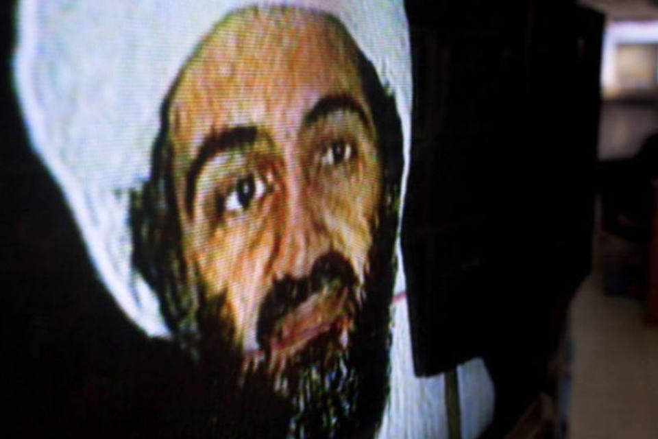 Bin Laden dirigia a Al Qaeda mesmo escondido, dizem EUA