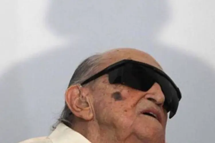 
	Oscar Niemeyer: Em maio deste ano o arquiteto passou 16 dias no Samaritano por conta de uma pneumonia e desidrata&ccedil;&atilde;o
 (Bruno Domingos/Reuters)
