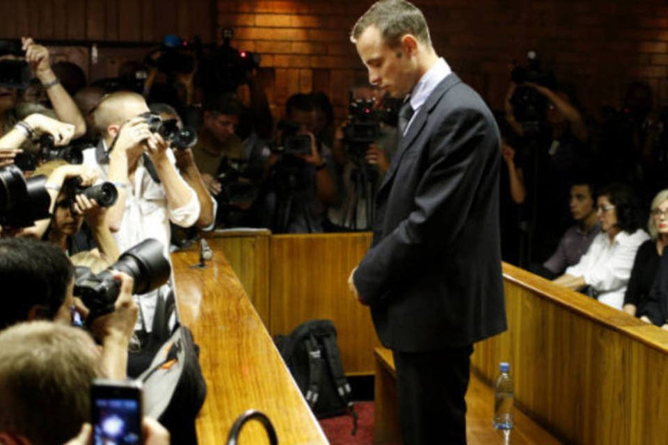 Pistorius pode ser acusado de homicídio doloso, diz defesa