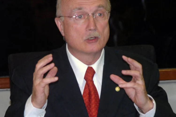 Osmar Serraglio: o ministro declarou a jornalistas que pessoas que cometeram crimes de menor gravidade não deveriam ser encarceradas (ABr)
