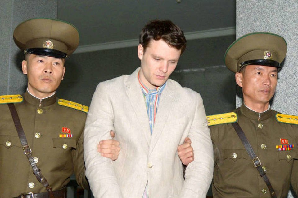 Trump diz que Coreia do Norte torturou americano preso no país