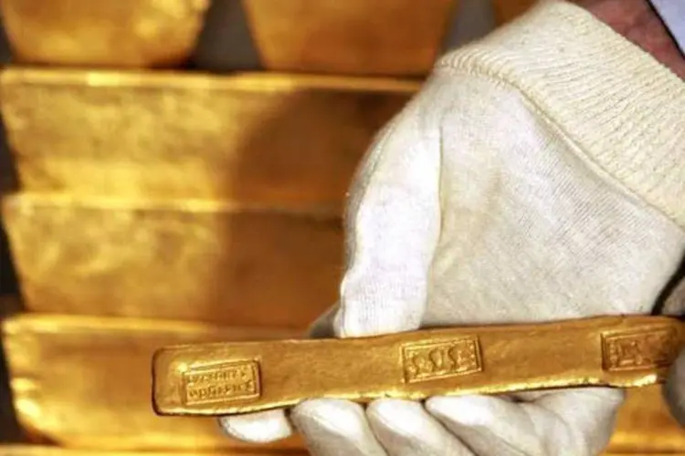 
	O contrato mais negociado do ouro registrou alta de 0,07% no preg&atilde;o desta segunda-feira
 (Bruno Vincent/Getty Images)