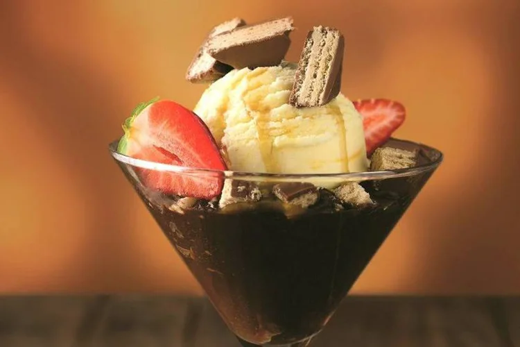 Lajotinha Magma Cake: nova sobremesa do Outback, em parceria com a Kopenhagen (Divulgação/Outback)