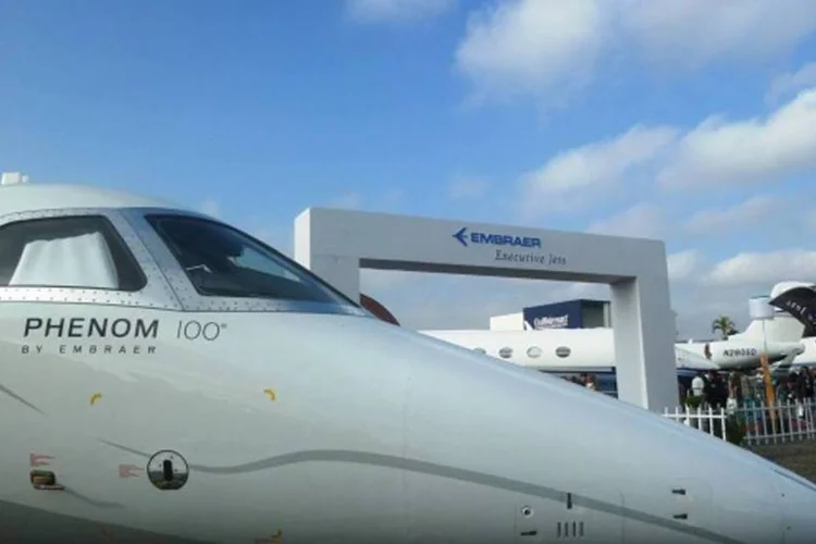 
	Phenon 100, da Embraer: em comunicado, a empresa assinalou que a opera&ccedil;&atilde;o&nbsp;&quot;faz parte da estrat&eacute;gia de&nbsp;aquisi&ccedil;&otilde;es&quot;&nbsp;da companhia&nbsp;
 (Saulo Pereira Guimarães/EXAME.com)