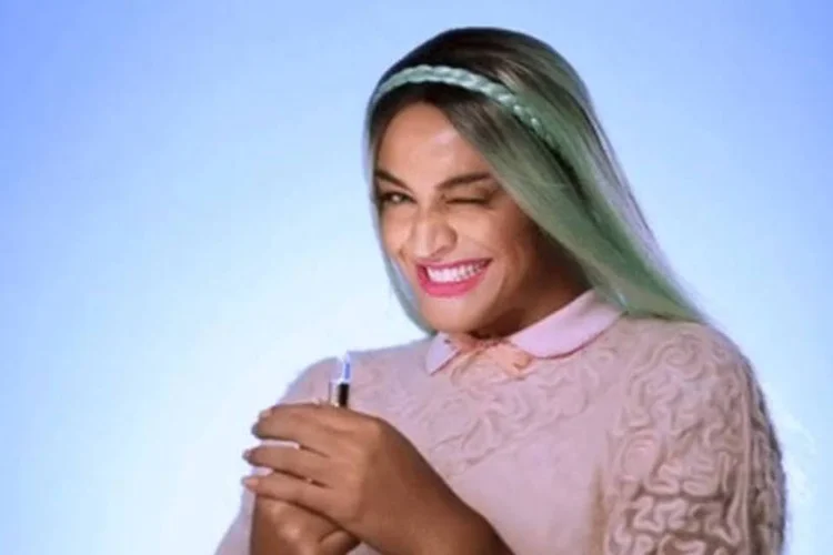 Representatividade: anteriormente, a marca já havia incluído a cantora transexual da Banda Uó, Mel Gonçalves, numa campanha publicitária (Facebook/Reprodução)