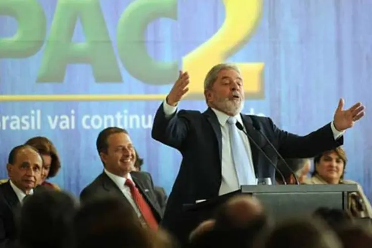O presidente Lula, em anúncio do PAC, principal plano relacionado à infraestrutura em seu governo (AGÊNCIA BRASIL)