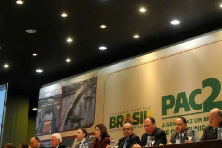 Ministristos anunciam o 7º balanço da segunda fase do Programa de Aceleração do Crescimento (PAC 2) (Agência Brasil)