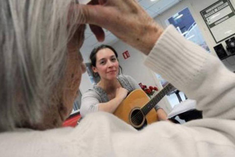 Especialistas aprovam teste para detectar mal de Alzheimer