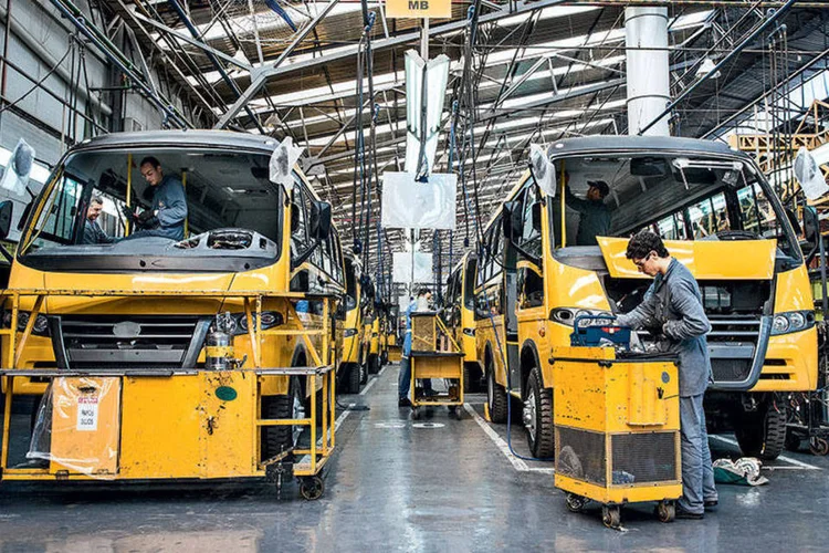 
	Complicou: a perda do selo de bom pagador pelo Brasil significa cr&eacute;dito mais caro para as empresas
 (Germano Luders/Exame)