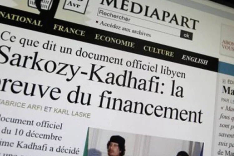 Página do site Mediapart, dia 28 de abril, mostra matéria que fala do financiamento líbio à campanha de Sarkozy de 2007 (©AFP / Kenzo Tribouillard)