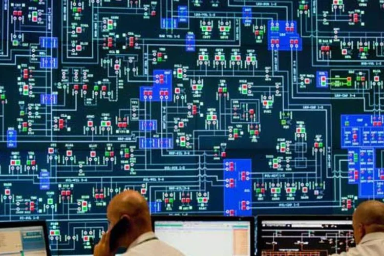 
	Painel de controle da Eletropaulo: Walberg Comunica&ccedil;&otilde;es alegou que a Eletropaulo negava ilegalmente o compartilhamento da infraestrutura de postes de energia el&eacute;trica para implementa&ccedil;&atilde;o do servi&ccedil;o de TV a cabo em algumas cidades
 (Antonio Milena / EXAME)