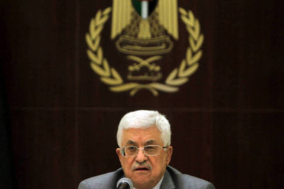 Abbas pede que Israel pare com operação terrestre em Gaza