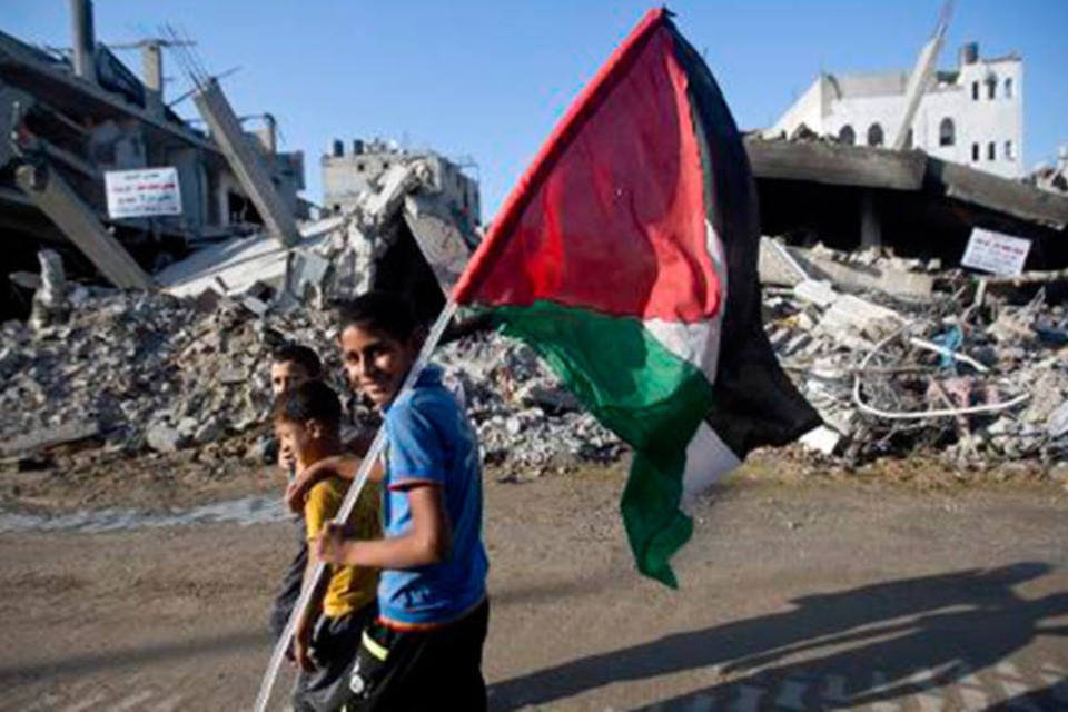 Avião israelense ataca Faixa de Gaza