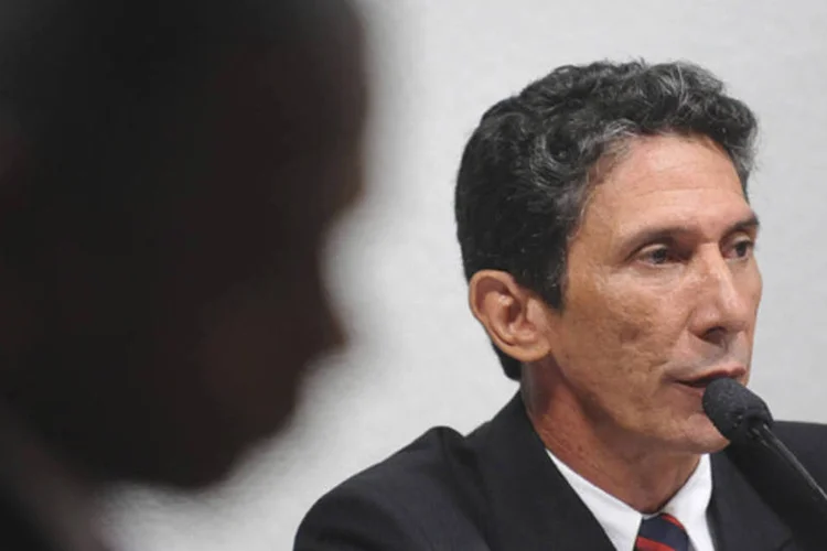 Raul Filho presta depoimento à CPMI: o prefeito foi convocado após a divulgação de um vídeo no qual oferece possibilidade de ganhos a Cachoeira em troca de apoio eleitoral (Abr)