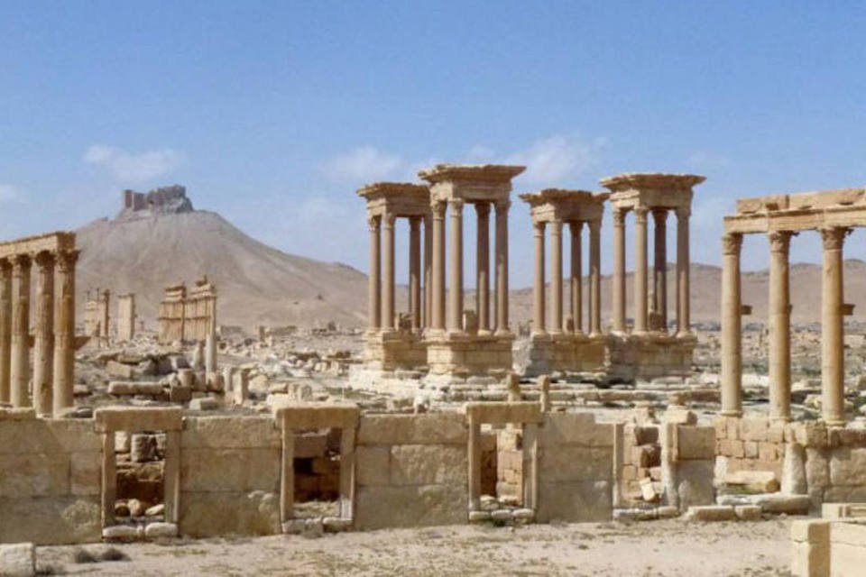 Arqueólogos avaliarão danos causados pelo EI em Palmira