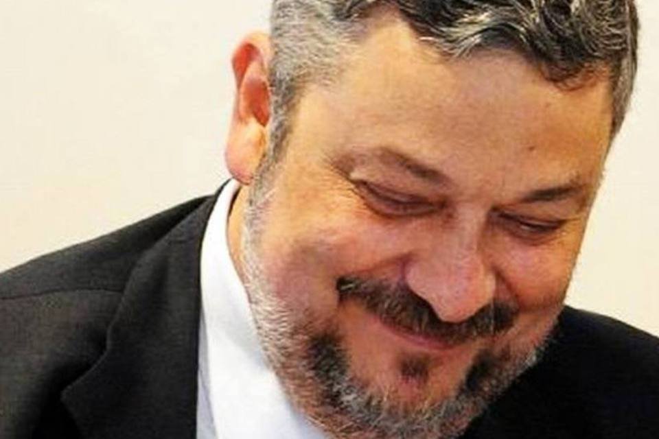 Líder do PDT acha 'interessante' Palocci se explicar