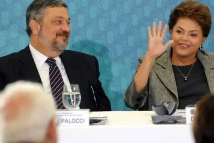 Palocci e Dilma: chances de ministro ser demitido cresceram nos últimos dias (Wilson Dias/Agência Brasil)